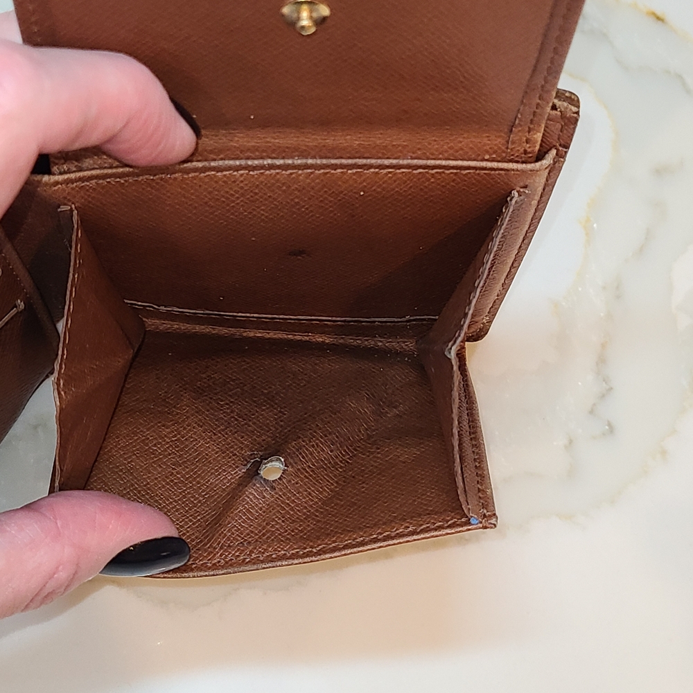 Louis Vuitton Brown and Gold Monogram Wallet Bifold With Coin Purse - Picture 7 of 12